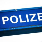 Vermeintliche Unfallflucht: 74-Jähriger fährt gegen Poller – und lügt bei Polizei