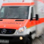 Unfall bei Überholmanöver: Kind und zwei Erwachsene bei Autounfall verletzt