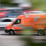 Unfall: Rennradfahrer stürzt in Straßengraben und stirbt