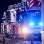 Duisburg: Feuerwehr rettet 26 Menschen aus brennendem Haus