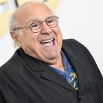 Hollywood-Komiker: Danny DeVito wird 80 – mit Trampolinspringen in Schwung