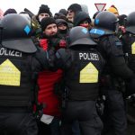 Demonstrationen: Proteste gegen AfD-Parteitag in Riesa – Polizei-Großeinsatz