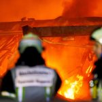 Brand: Großfeuer in Wuppertal: Gewerbehalle teilweise eingestürzt