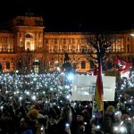 Demos gegen Rechtsruck: Zehntausende protestieren in Österreich gegen FPÖ-Regierung